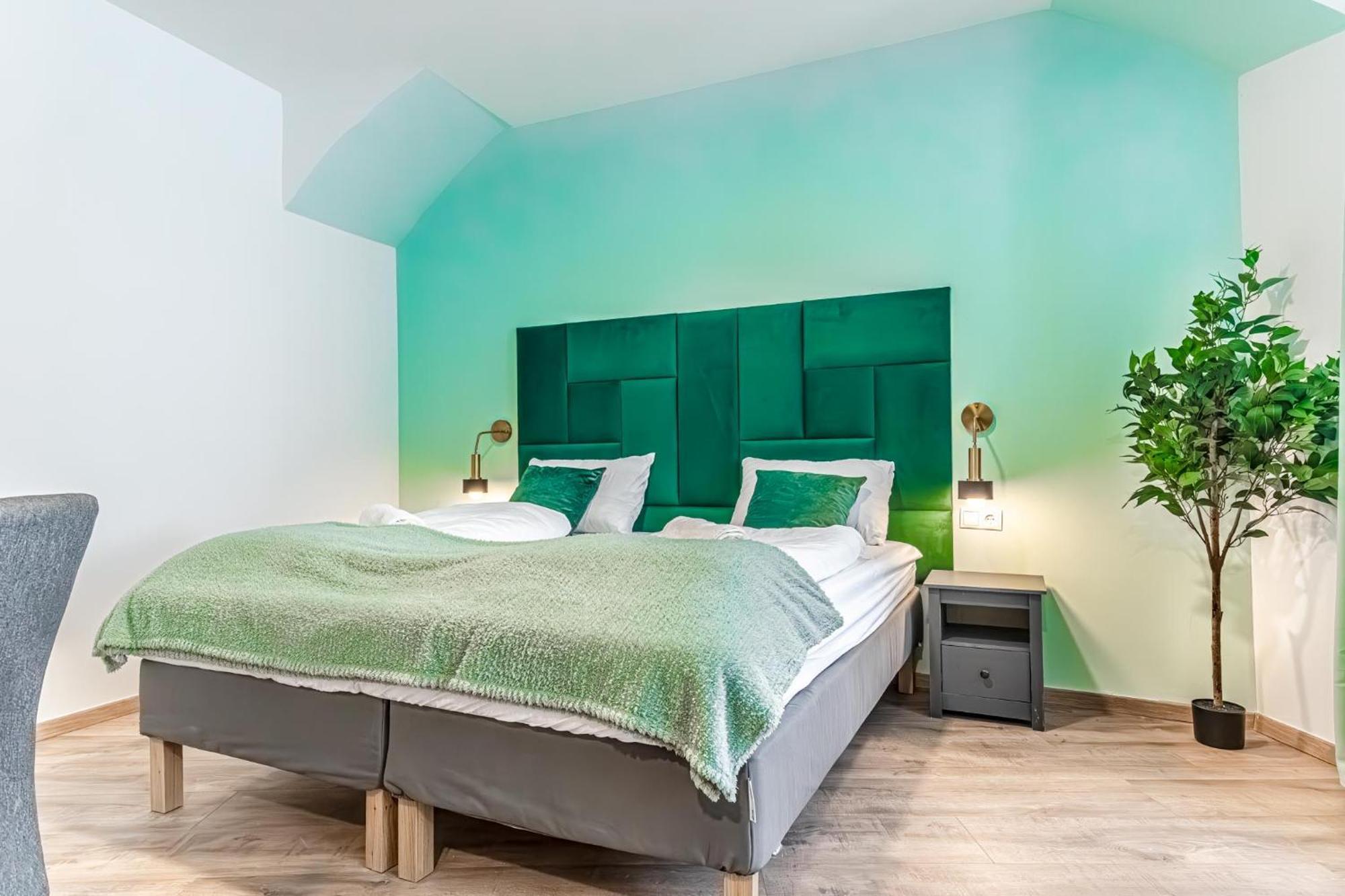 Westbahnhof - Kingbed With Ensuite Washer Apartment