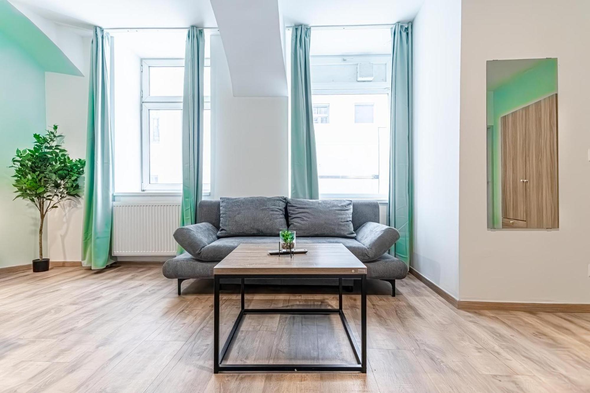 Westbahnhof - Kingbed With Ensuite Washer Apartment *