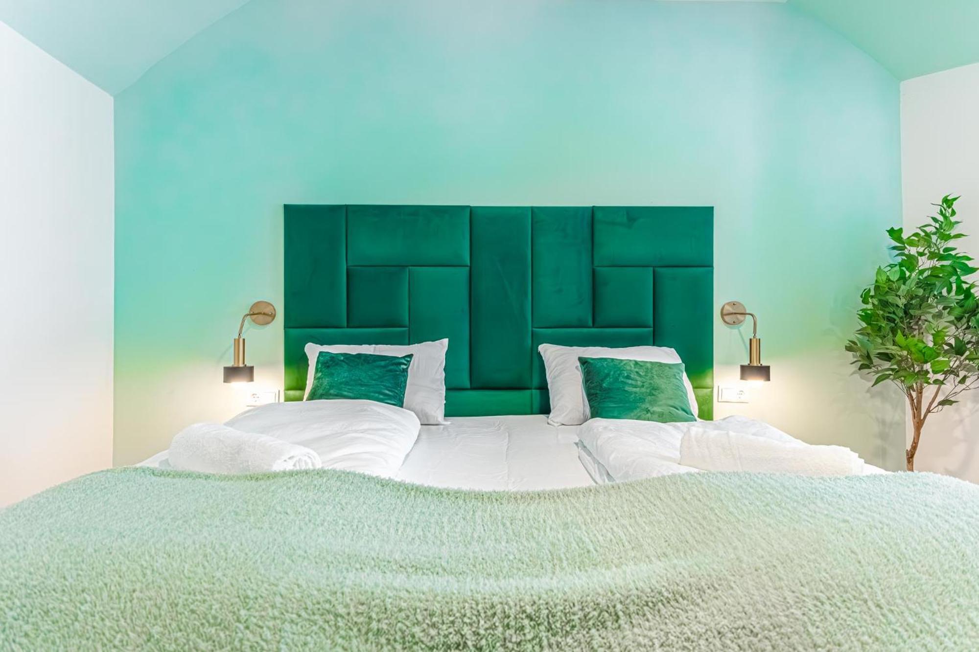 Westbahnhof - Kingbed With Ensuite Washer Vienna