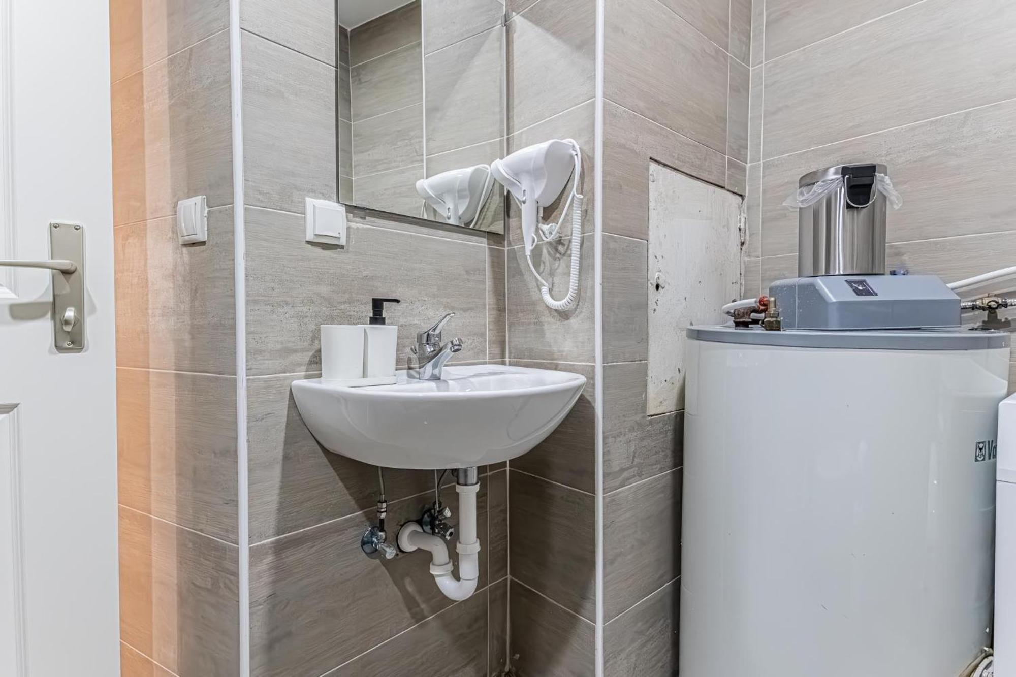 Apartment Westbahnhof - Kingbed With Ensuite Washer